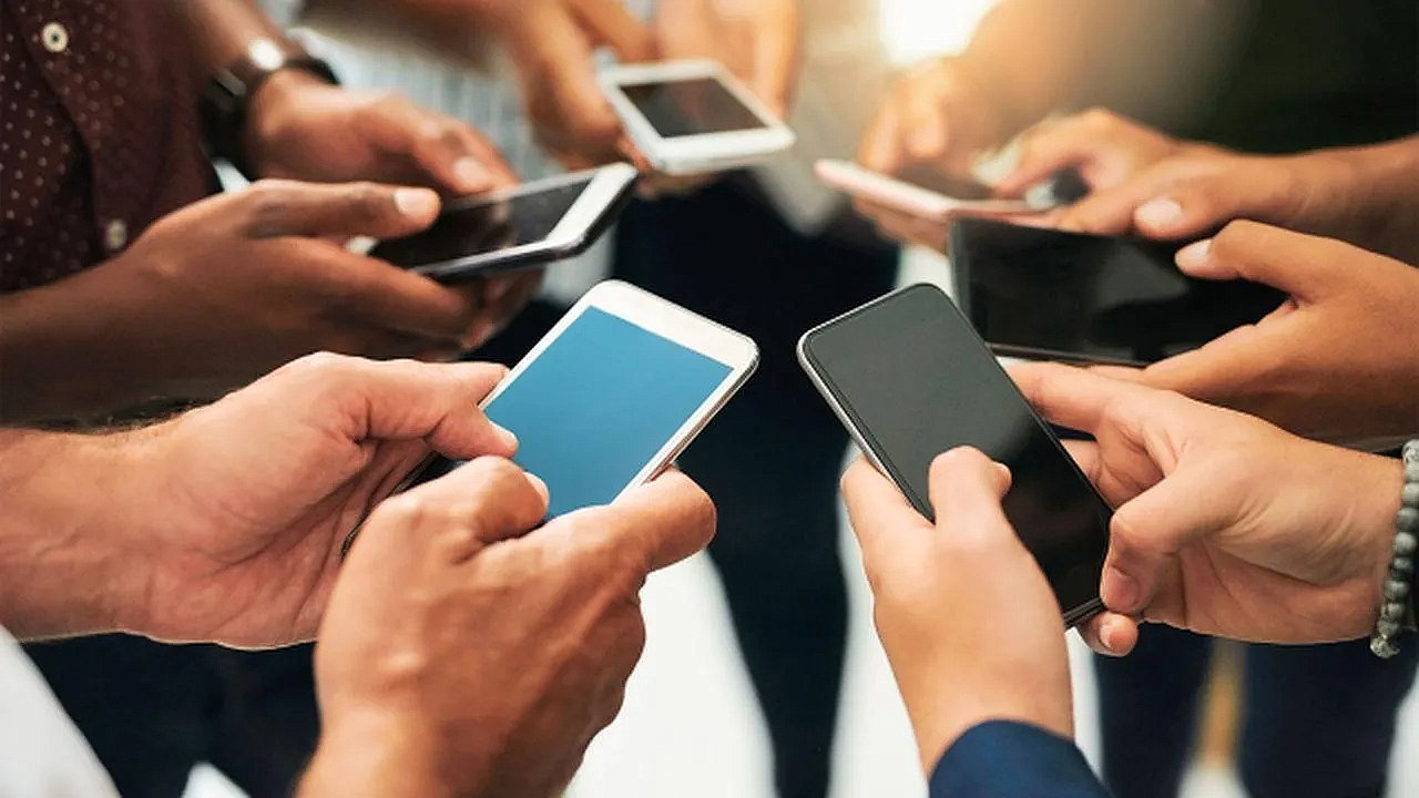 Cep telefonu tarifelerine zam: İşte yeni ücretler