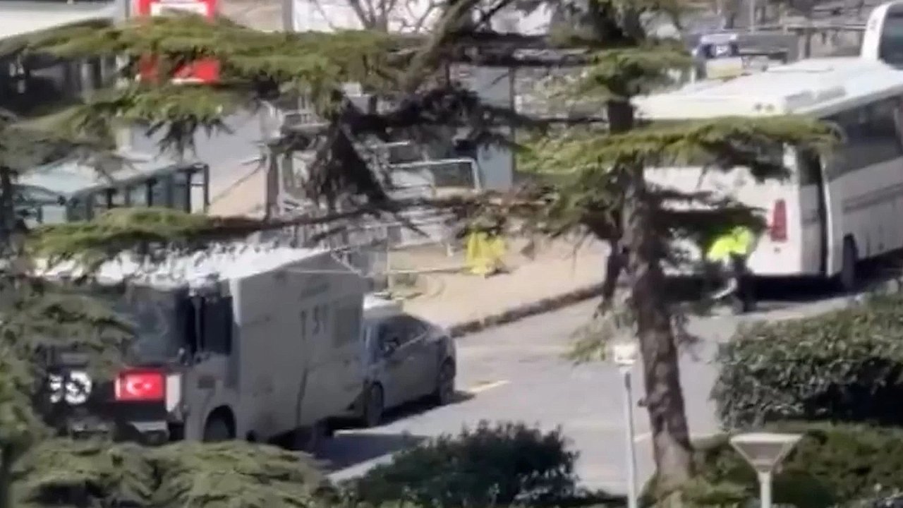 İstanbul’da Konsolosluk Önünde Silahlı Çatışma: 3 Saldırgan Etkisiz Hale Getirildi