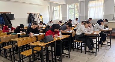 Kahramanmaraş’ta Gençler Gerçek Sınav Atmosferini Büyükşehir’in Denemeleriyle Yaşıyor!