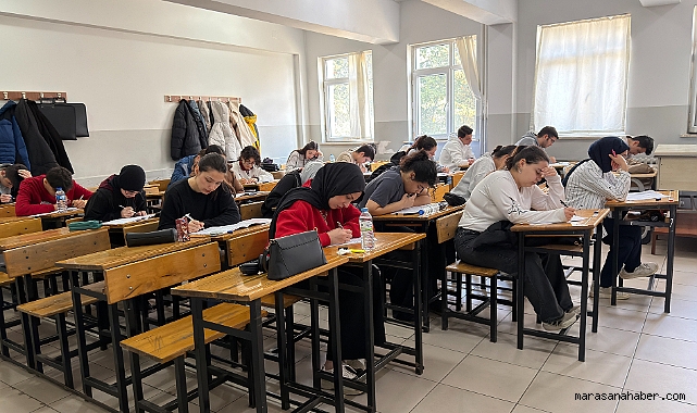 Kahramanmaraş’ta Gençler Gerçek Sınav Atmosferini Büyükşehir’in Denemeleriyle Yaşıyor!