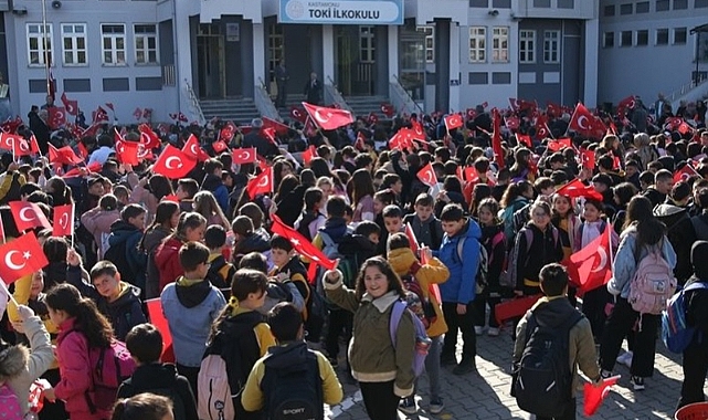 Kahramanmaraş’ta Okul Bahçelerinde Dua Sesleri Yükseldi!