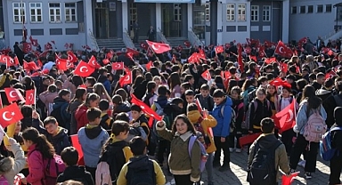 Kahramanmaraş’ta Okul Bahçelerinde Dua Sesleri Yükseldi!