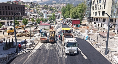 Kahramanmaraş’ta Trabzon Bulvarı ve Kentsel Tasarım Alanlarına asfalt!