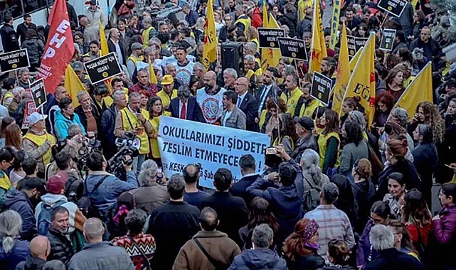 KESK ve Birleşik Kamu İş’ten Kahramanmaraş’ta okul saldırısına protesto!