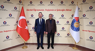 Nevzat Pakdil ve İl Protokolü Rektör Okumuş’u Ziyaret Etti!