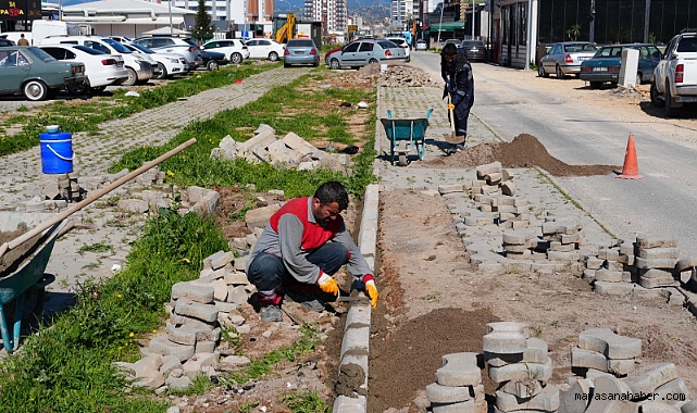 Onikişubat Belediyesi’nden 9 farklı mahallede eş zamanlı kaldırım ve yol çalışması!