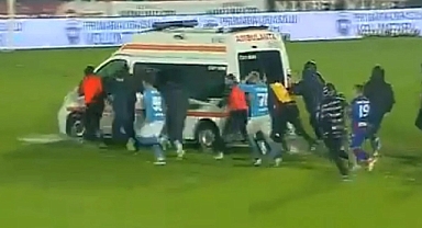 Futbolcular sahada Ambulans İtti!