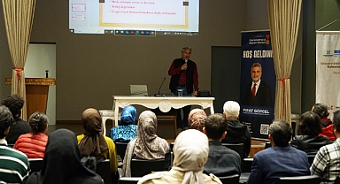 Yazarlık Akademisinde Edebiyatın Duygusal Derinliği Konuşuldu!