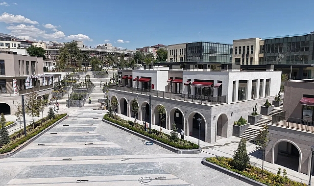 Bakan Kurum'dan Kahramanmaraş Meydan paylaşımı: