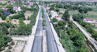 Büyükşehir’den Elbistan İğde’de Ulaşım Atağı; Yürüyüş Yolu Tamam, Asfalt Başladı