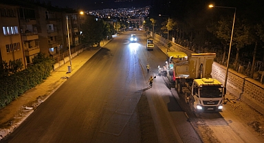 Büyükşehir’den Girne Caddesi’nde Gece Asfalt Mesaisi