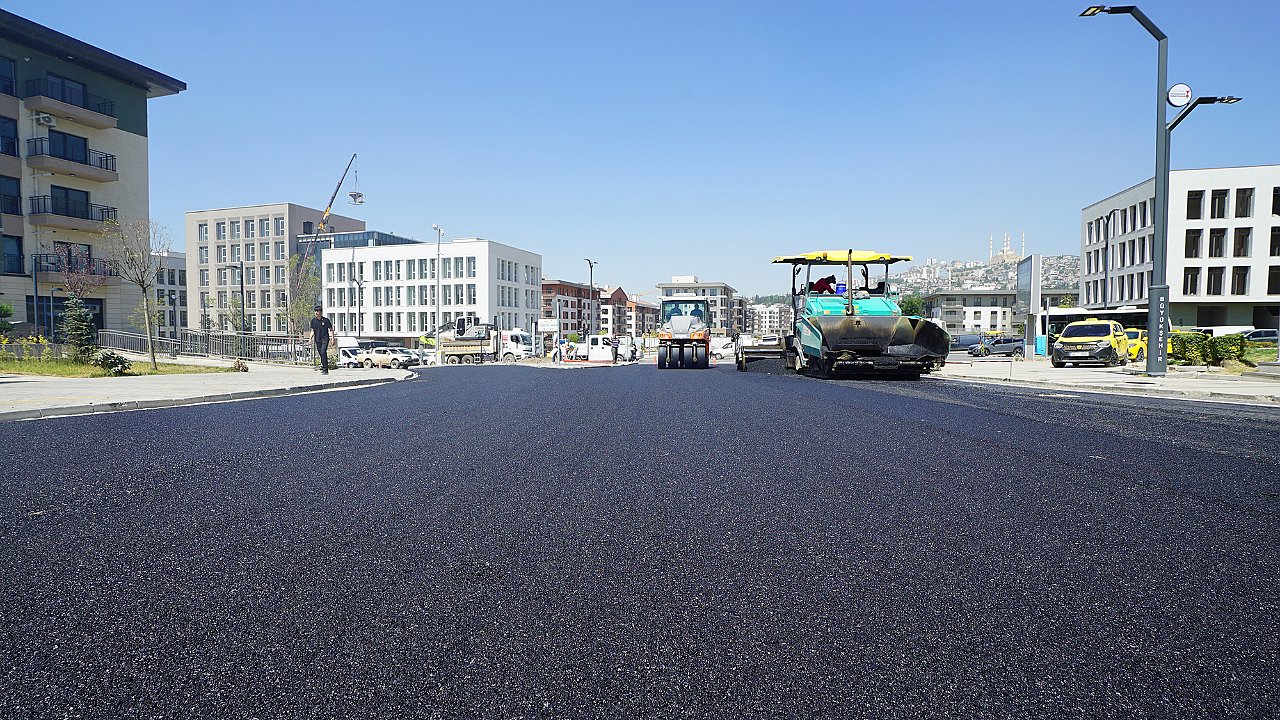 Büyükşehir, Zübeyde Hanım’da İkinci Etaba Asfalta Başladı!