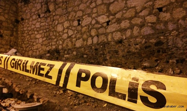 Kötü Koku Gerçeği Ortaya Çıkardı! Kahramanmaraş’ta Yaşlı Adam Duvar Altında Ölü Bulundu