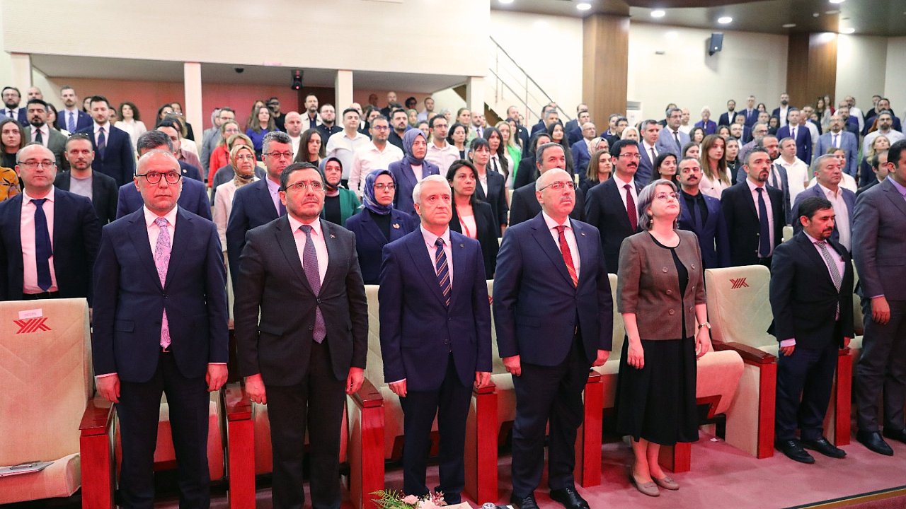 YÖK’te Geleceğin Meslekleri ve Eğitim Modelleri Görüşüldü
