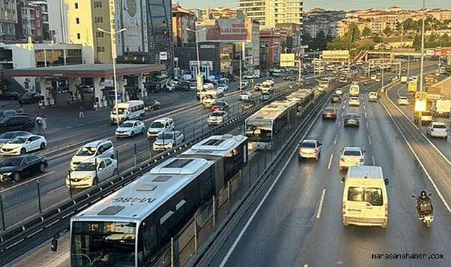 15 Temmuz Metrobüs Seferleri: Hangi Duraklar Kapalı, Ulaşım Nasıl Sağlanacak?