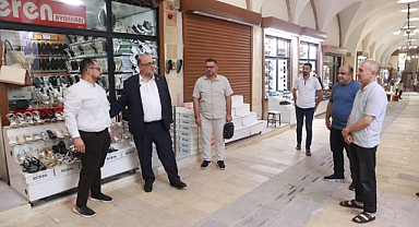 Başkan Akpınar, Tarihî Kapalı Çarşıda Esnafla Buluştu!