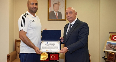 Çim Hokeyi Milli Takımı Avrupa Şampiyonu Oldu!