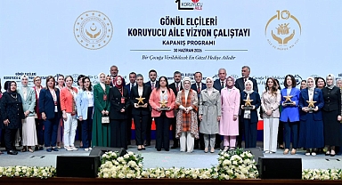 Emine Erdoğan’dan Kahramanmaraş’a koruyucu aile ödülü!