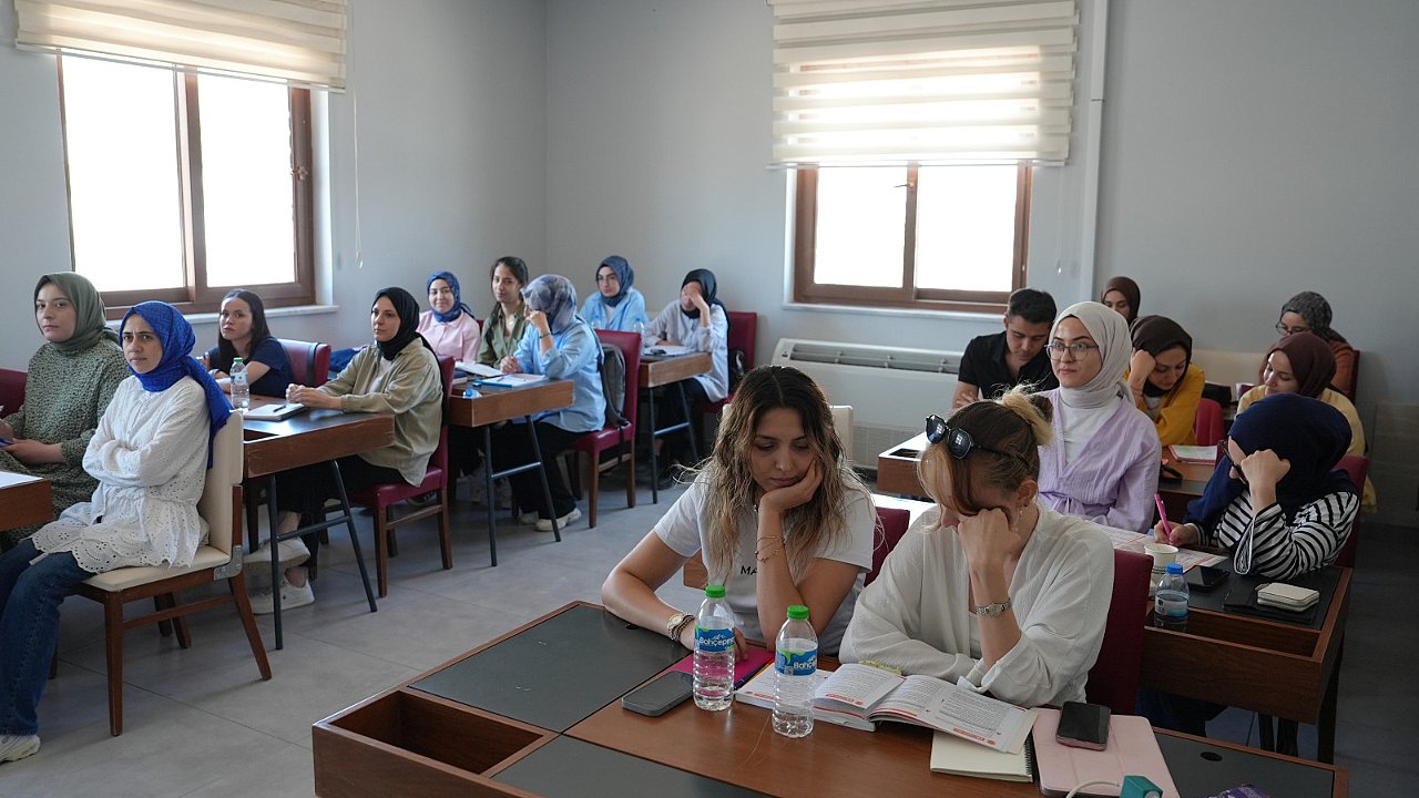 Gençler Yaz Tatilini Pusula Maraş Akademileriyle Verimli Geçiriyor!