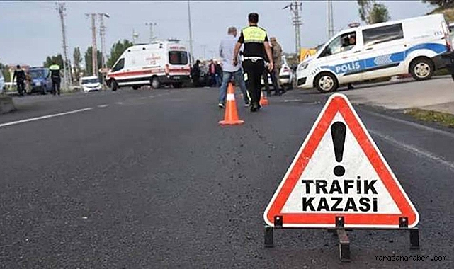 İstanbul-Kahramanmaraş Seferi yapan Otobüs ile Biçerdöver Çarpıştı: Yolcular Büyük Tehlike Atlattı