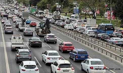 İSTANBUL TRAFİK YOĞUNLUĞU YÜZDE KAÇ? 21 Temmuz iş çıkışı saatlerine dikkat: Hangi yollar açık?
