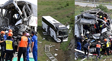 Kahramanmaraş Otobüsü Tabelaya Çarptı, 13 Yaralı!