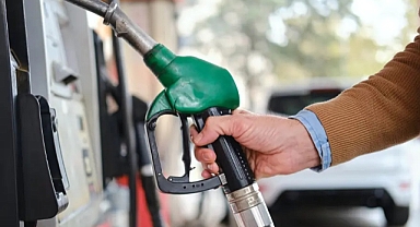 Motorine Büyük Zam Yolda: Fiyatlar Gece Yarısı Değişiyor